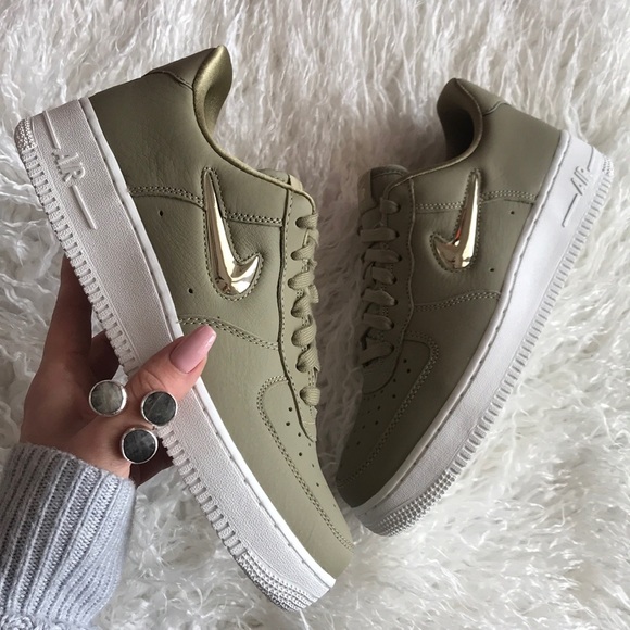 NWT Nike Air Force 1 Premium LX - Picture 7 of 8